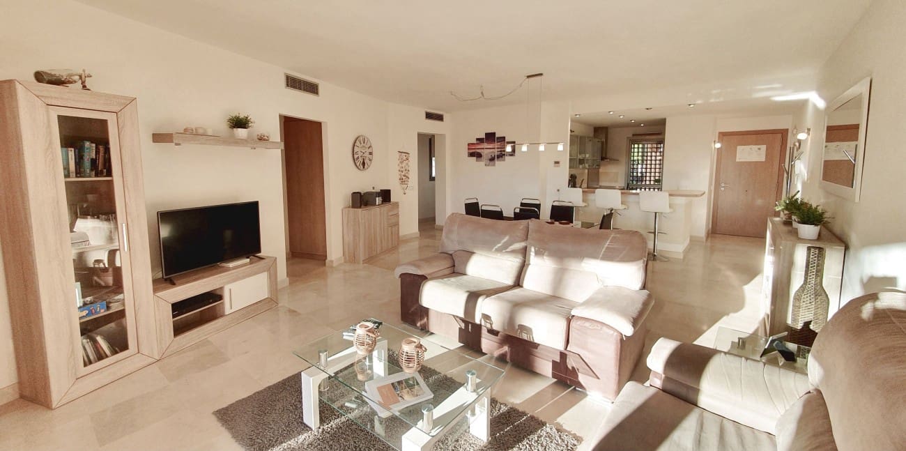 2 bedroom Apartment for sale in Estepona with pool - € 397,000 (Ref: 8837560)
