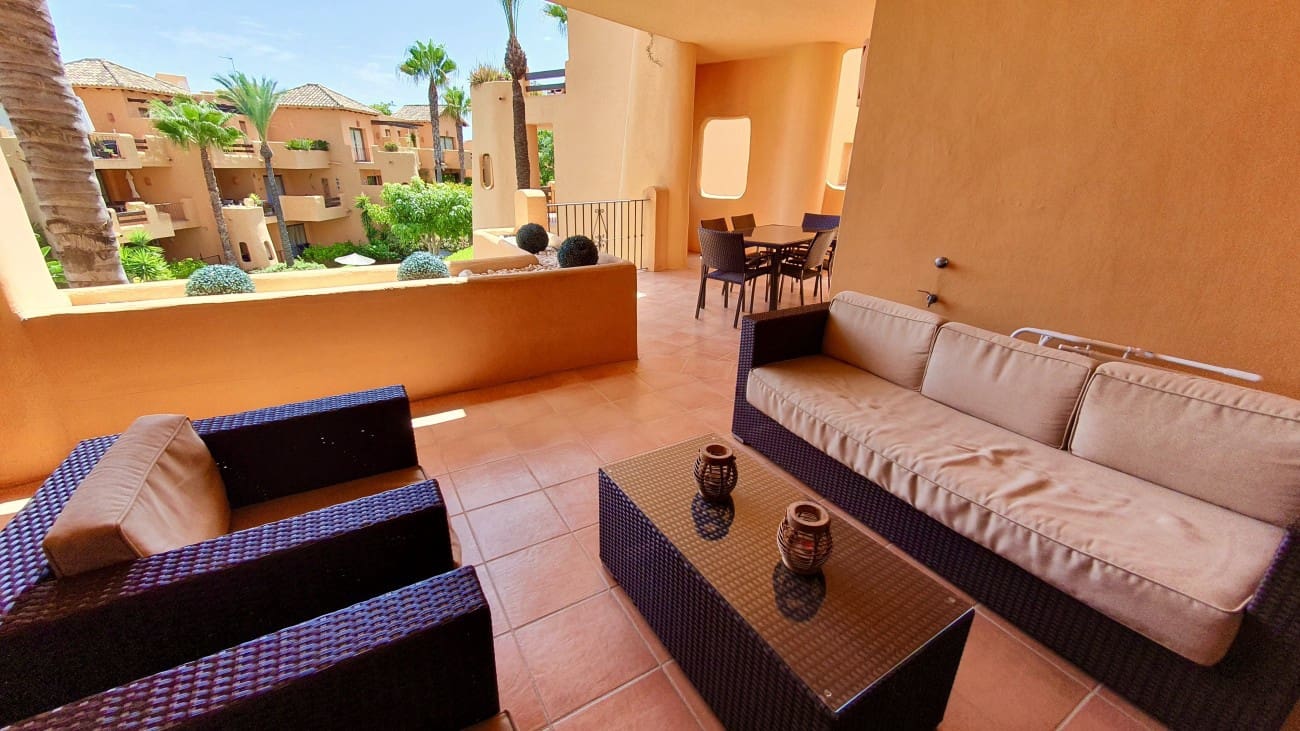 2 bedroom Apartment for sale in Estepona with pool - € 397,000 (Ref: 8837560)