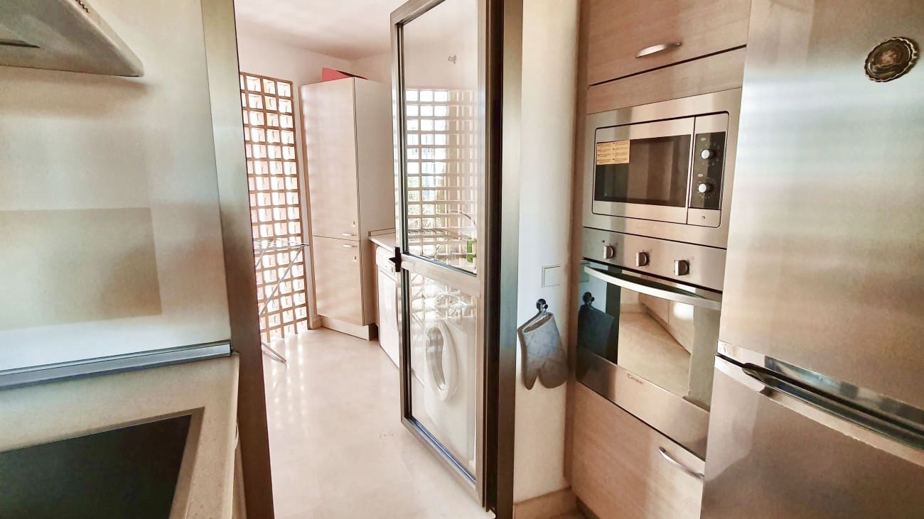 2 bedroom Apartment for sale in Estepona with pool - € 397,000 (Ref: 8837560)