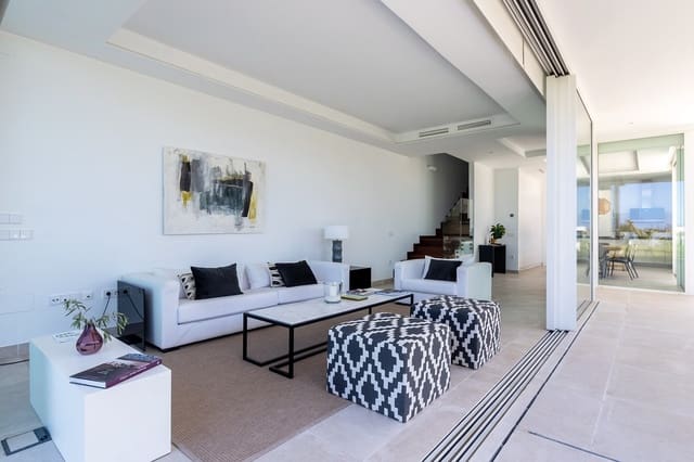 4 makuuhuone Huvila myytävänä paikassa Marbella mukana uima-altaan - 1 950 000 € (Ref: 8840309)