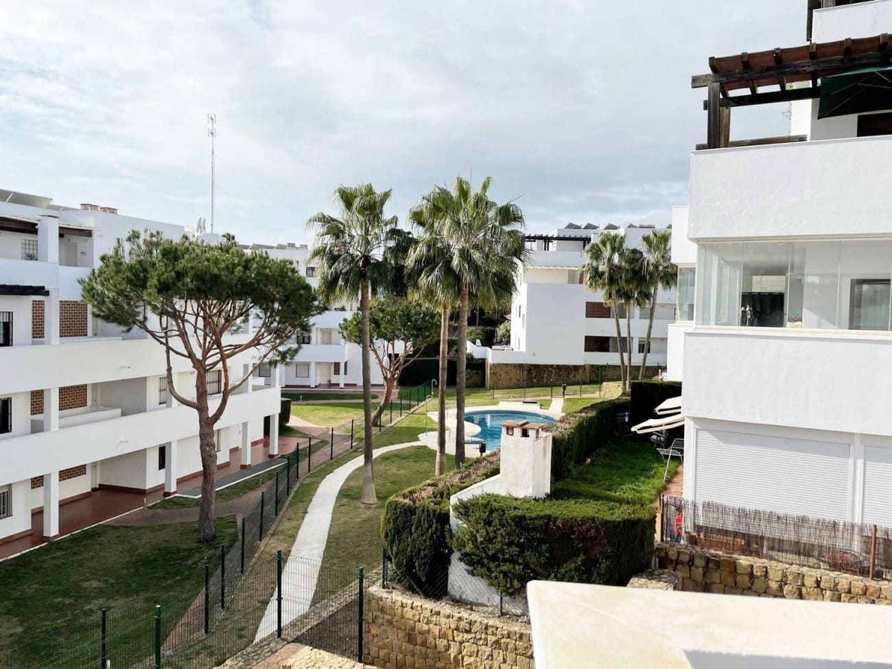 2 makuuhuone Huoneisto myytävänä paikassa Mijas mukana uima-altaan - 285 000 € (Ref: 8855836)