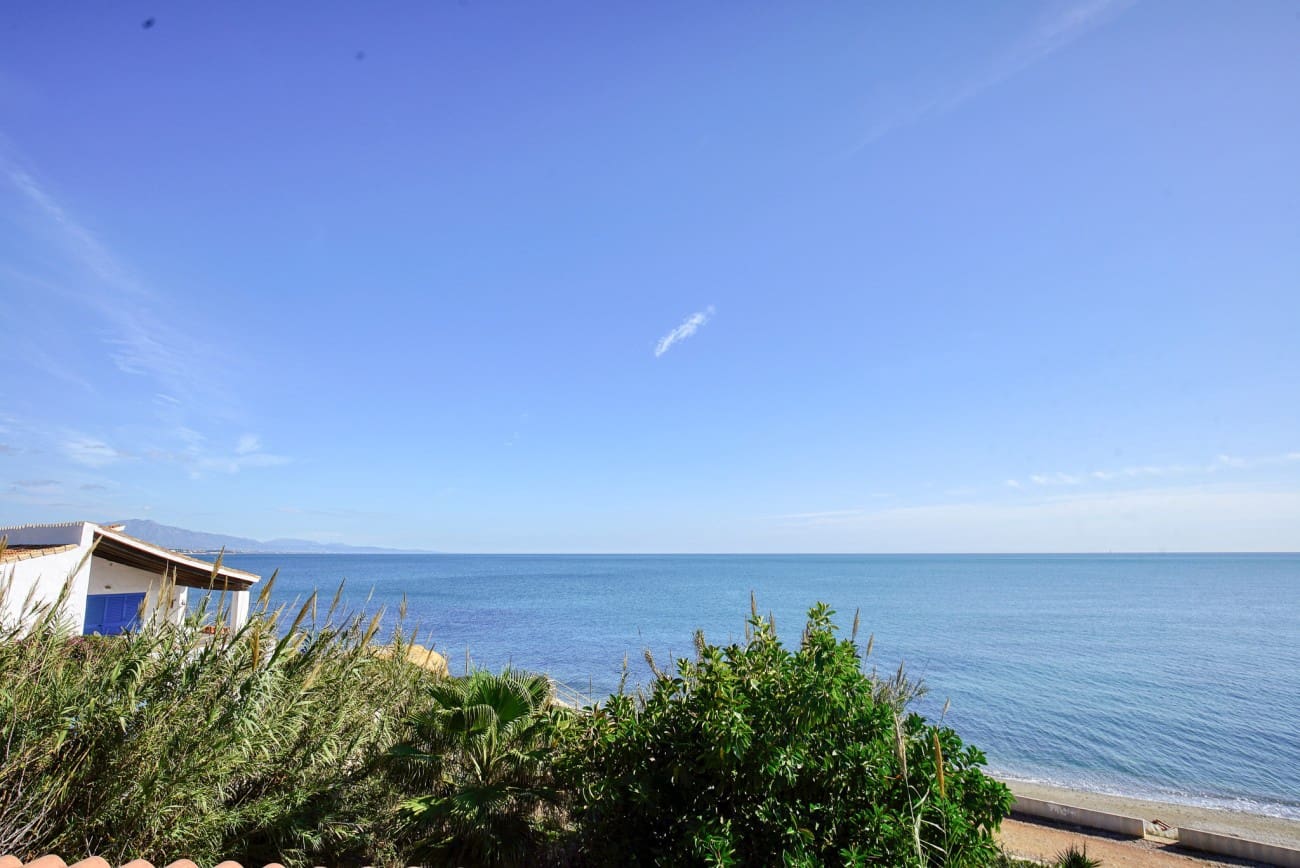 4 soveværelse Villa til salg i Estepona - € 595.000 (Ref: 8856639)