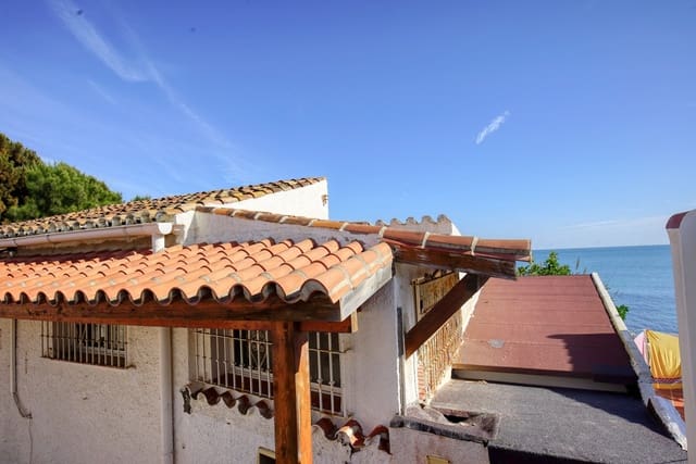 4 soveværelse Villa til salg i Estepona - € 595.000 (Ref: 8856639)