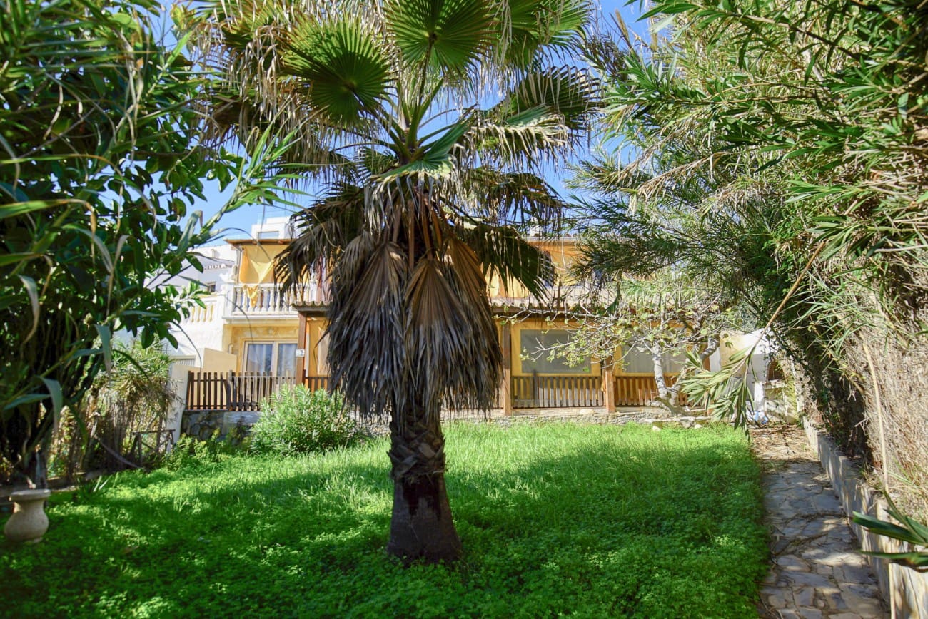4 soveværelse Villa til salg i Estepona - € 595.000 (Ref: 8856639)