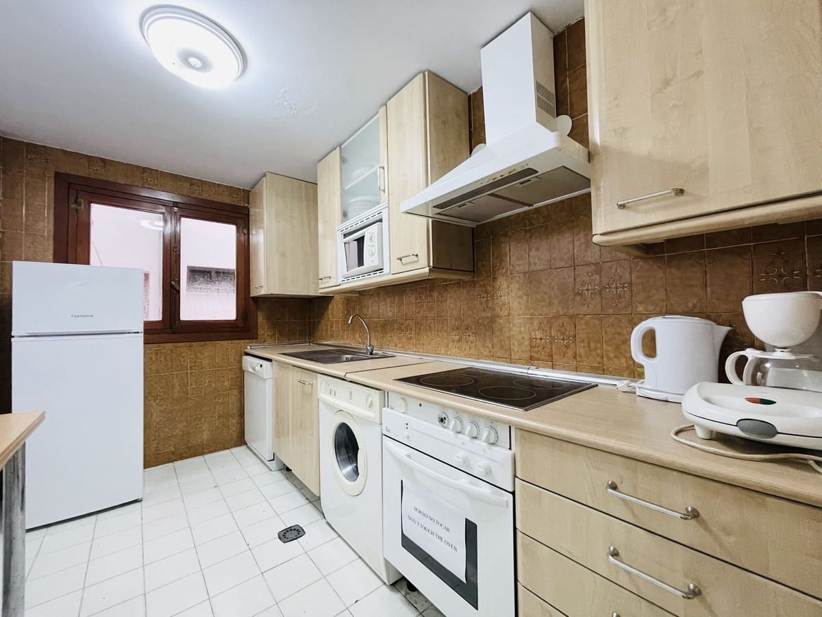 2 soveværelse Lejlighed til salg i Manilva - € 211.000 (Ref: 9018667)