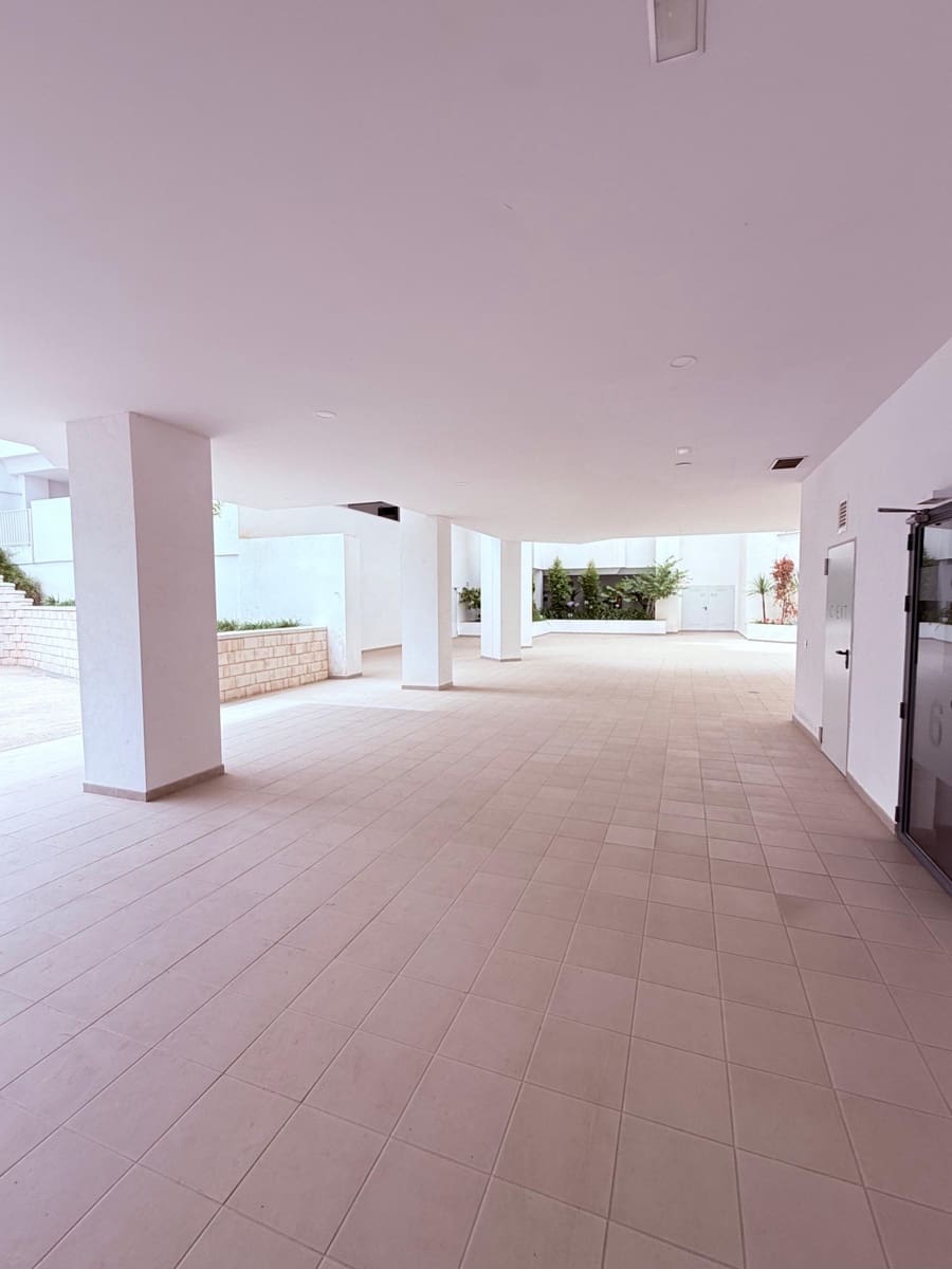 2 soveværelse Lejlighed til salg i Estepona med swimmingpool - € 399.000 (Ref: 9066746)