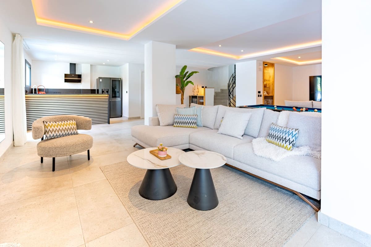 6 sovrum Villa till salu i Marbella - 2 250 000 € (Ref: 9080772)