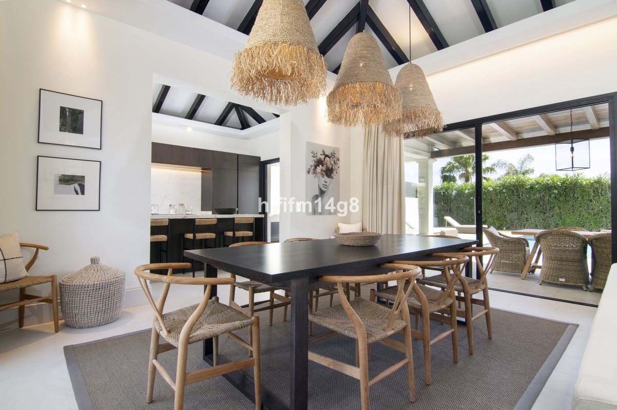 3 soverom Villa til salgs i Nueva Andalucia - € 2 295 000 (Ref: 9080773)