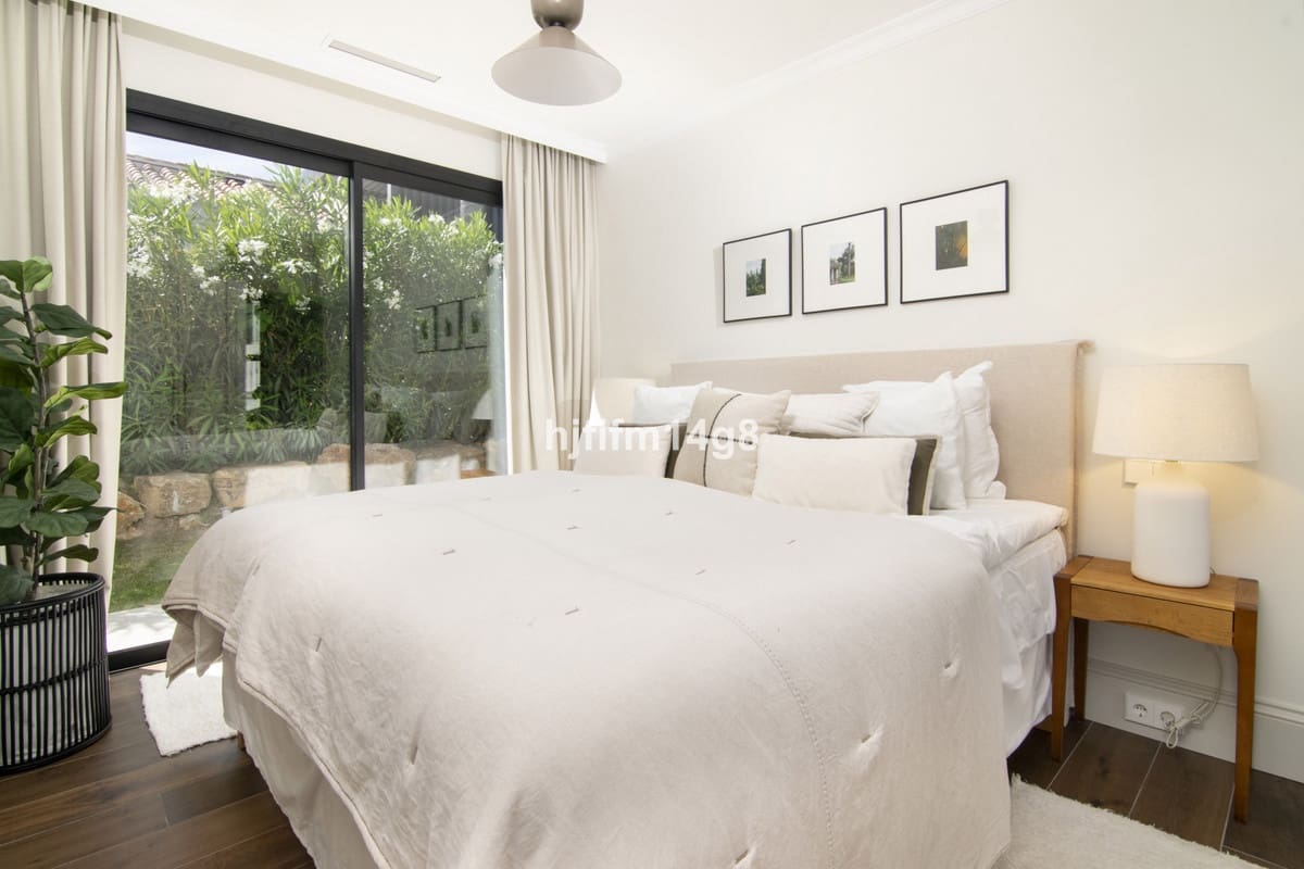 3 soverom Villa til salgs i Nueva Andalucia - € 2 295 000 (Ref: 9080773)