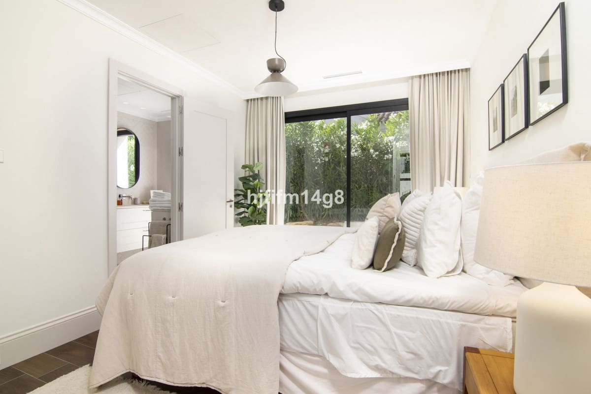 3 soverom Villa til salgs i Nueva Andalucia - € 2 295 000 (Ref: 9080773)