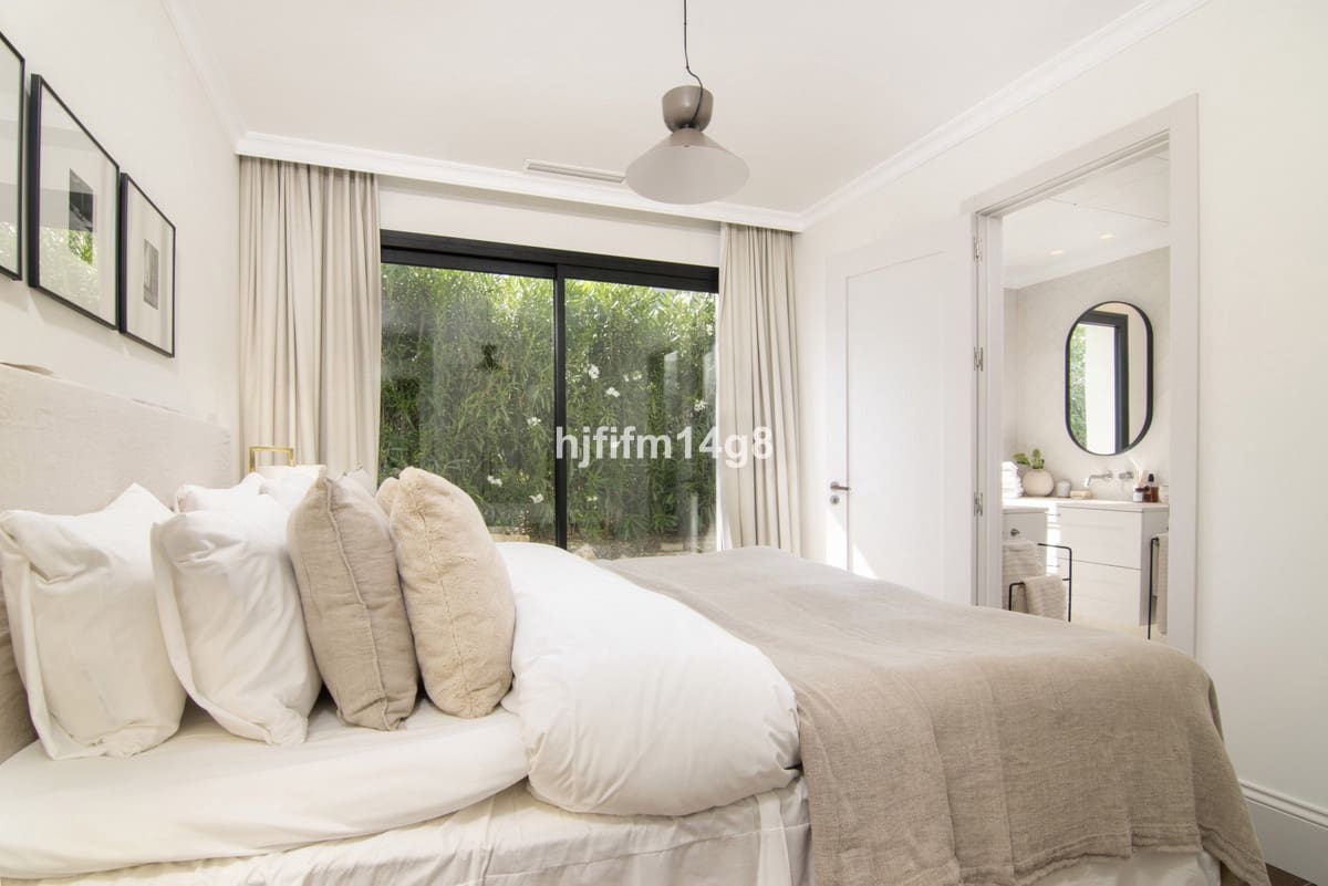 3 soverom Villa til salgs i Nueva Andalucia - € 2 295 000 (Ref: 9080773)