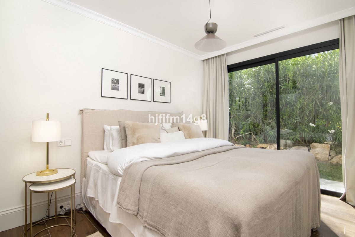 3 soverom Villa til salgs i Nueva Andalucia - € 2 295 000 (Ref: 9080773)