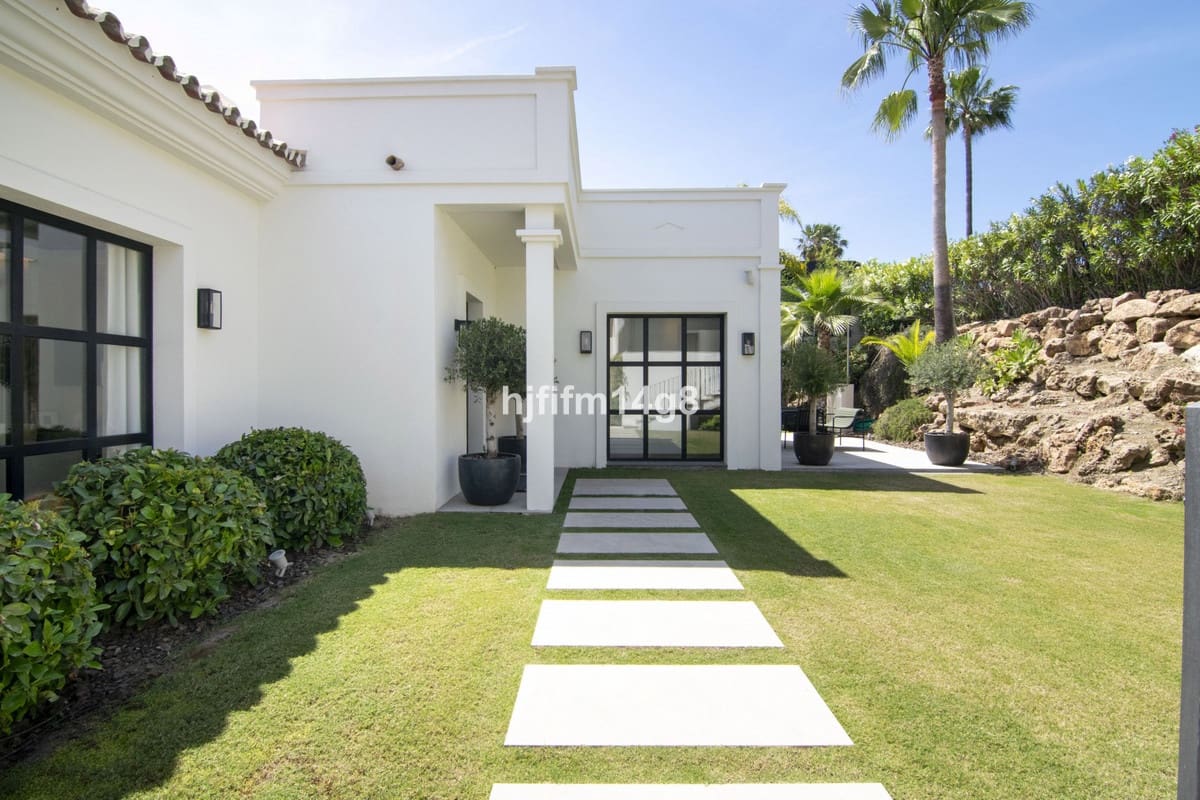 3 soverom Villa til salgs i Nueva Andalucia - € 2 295 000 (Ref: 9080773)