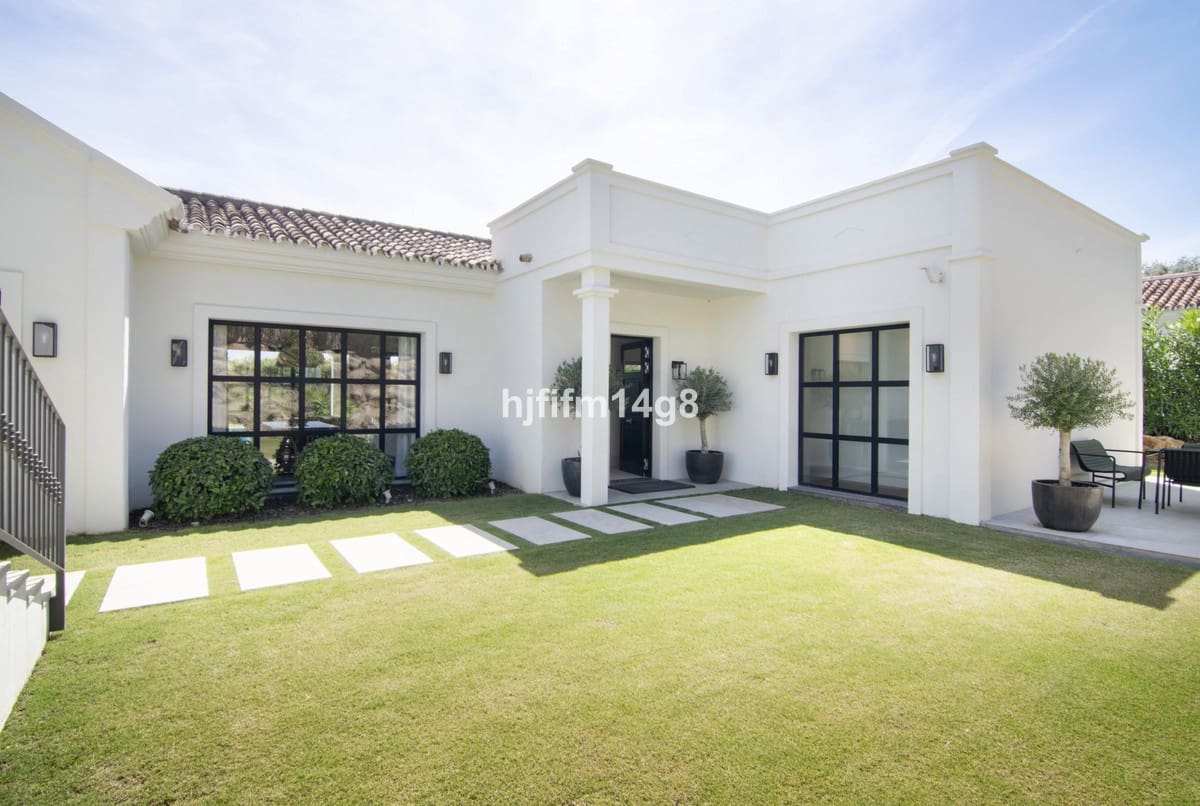 3 soverom Villa til salgs i Nueva Andalucia - € 2 295 000 (Ref: 9080773)