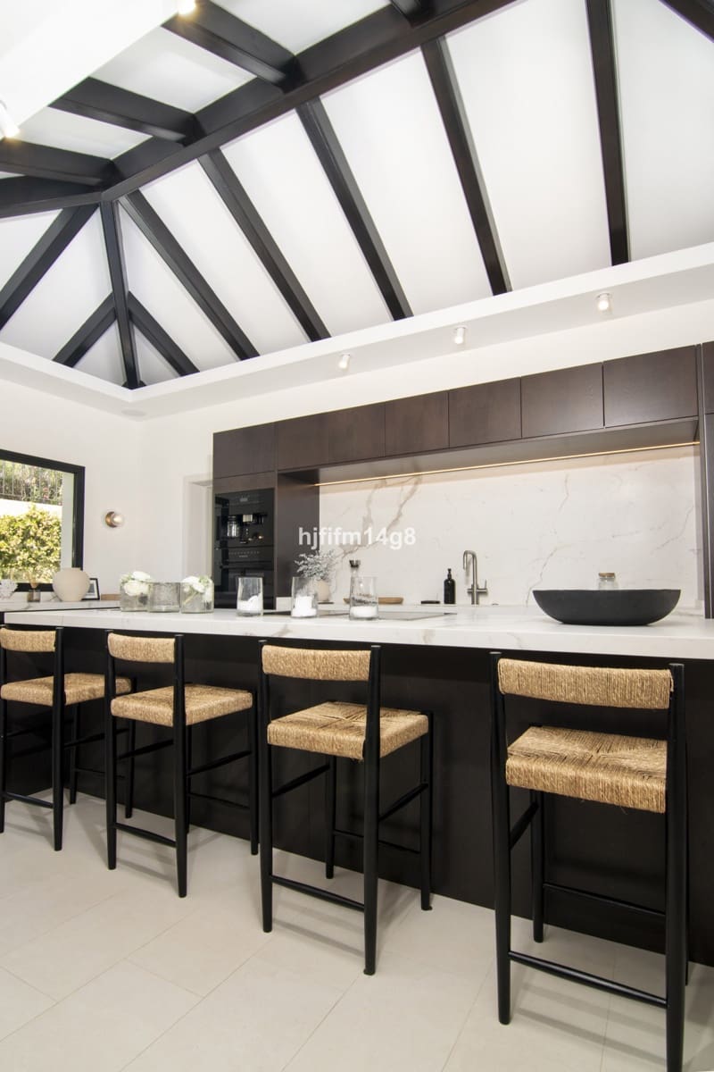 3 soverom Villa til salgs i Nueva Andalucia - € 2 295 000 (Ref: 9080773)