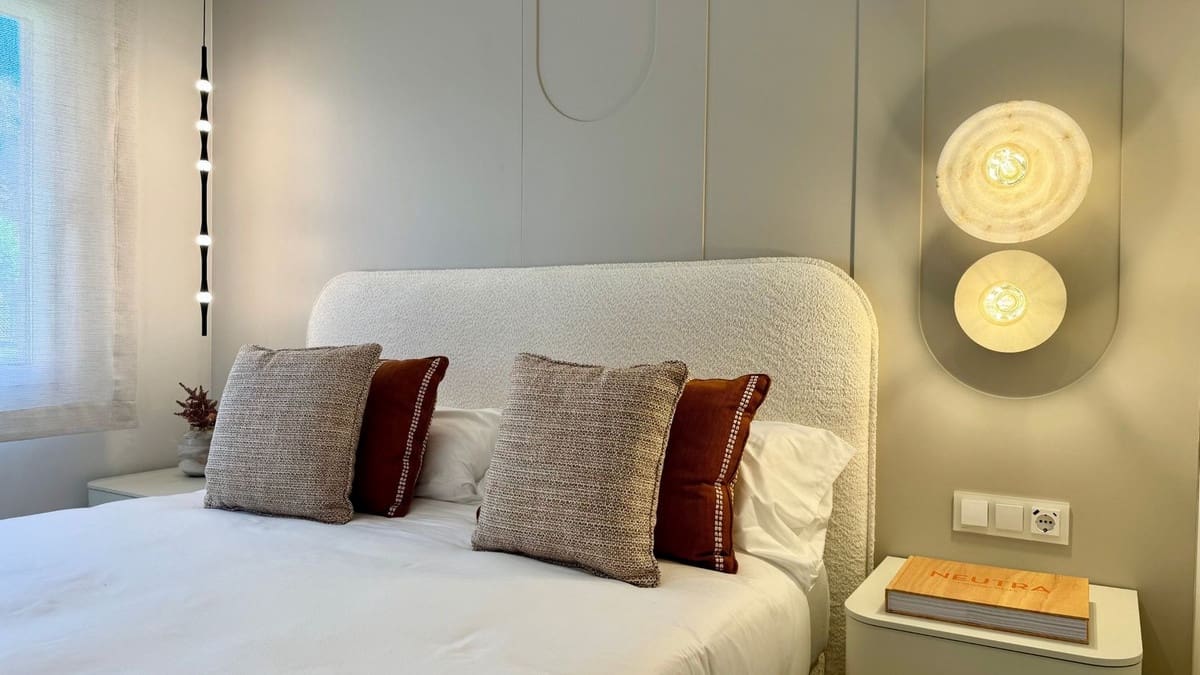 3 bedroom Apartment for sale in New Golden Mile with garage - € 2,350,000 (Ref: 9080776)