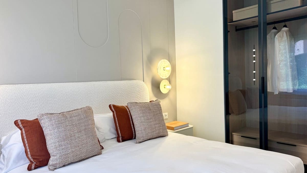 3 bedroom Apartment for sale in New Golden Mile with garage - € 2,350,000 (Ref: 9080776)