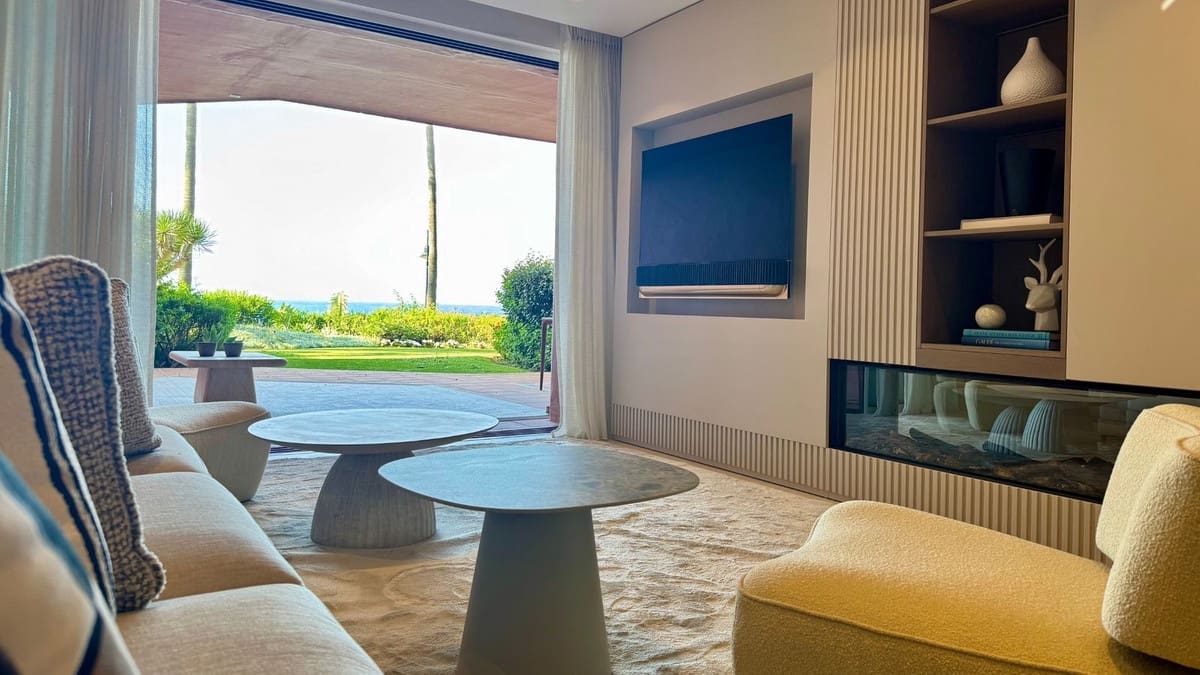 3 bedroom Apartment for sale in New Golden Mile with garage - € 2,350,000 (Ref: 9080776)