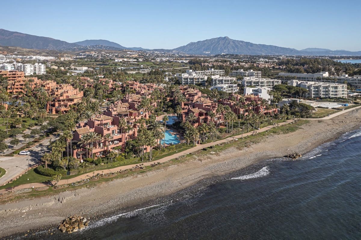 3 bedroom Apartment for sale in New Golden Mile with garage - € 2,350,000 (Ref: 9080776)