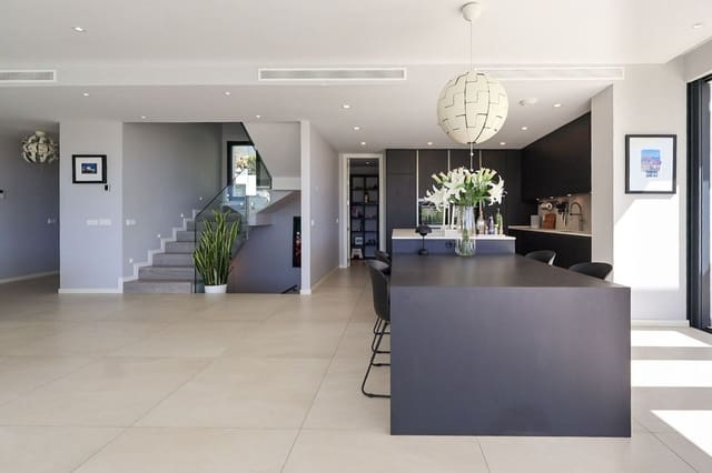 6 makuuhuone Huvila myytävänä paikassa Puerto Marina, Benalmádena - 2 350 000 € (Ref: 9080778)