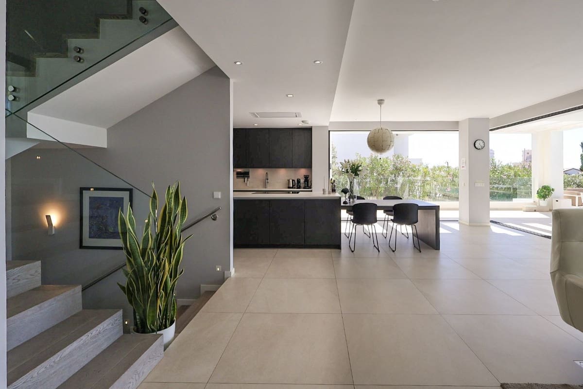 6 soveværelse Villa til salg i Benalmadena - € 2.350.000 (Ref: 9080778)