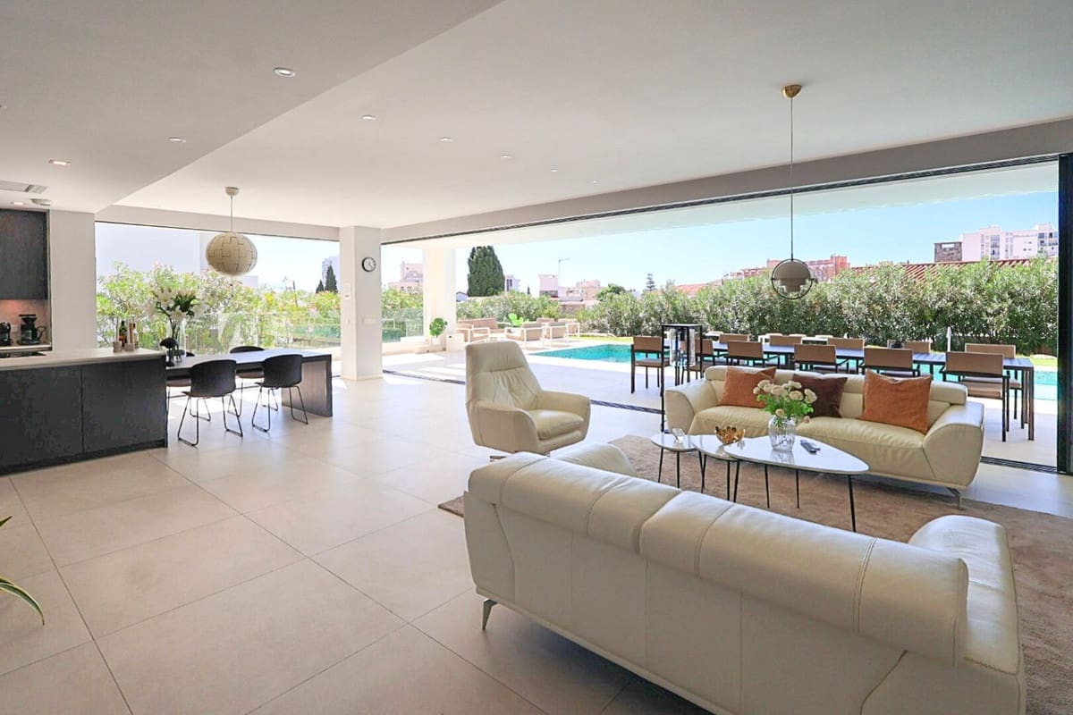 6 soveværelse Villa til salg i Benalmadena - € 2.350.000 (Ref: 9080778)