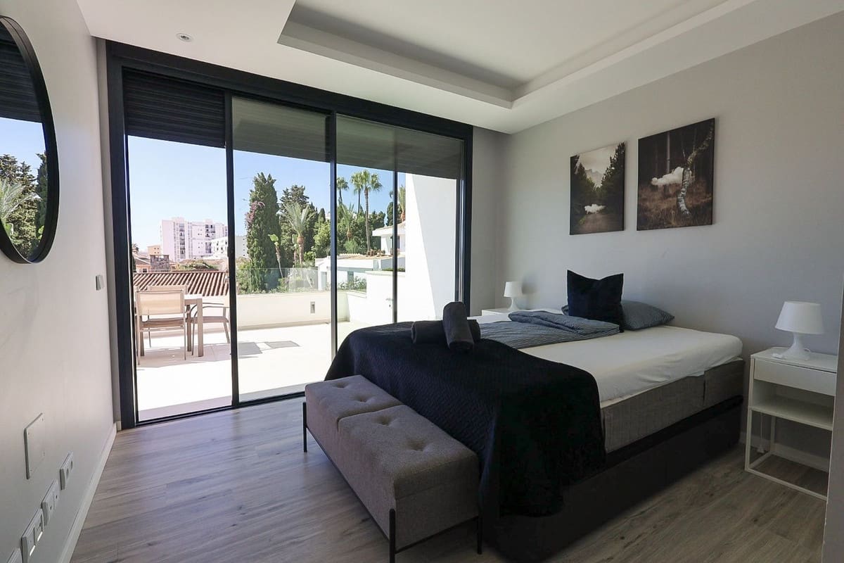 6 soveværelse Villa til salg i Benalmadena - € 2.350.000 (Ref: 9080778)