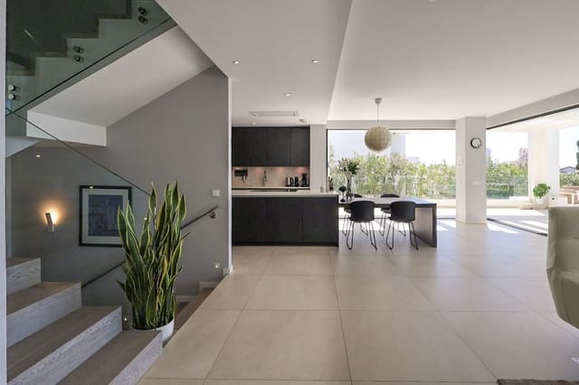 6 makuuhuone Huvila myytävänä paikassa Puerto Marina, Benalmádena - 2 350 000 € (Ref: 9080778)