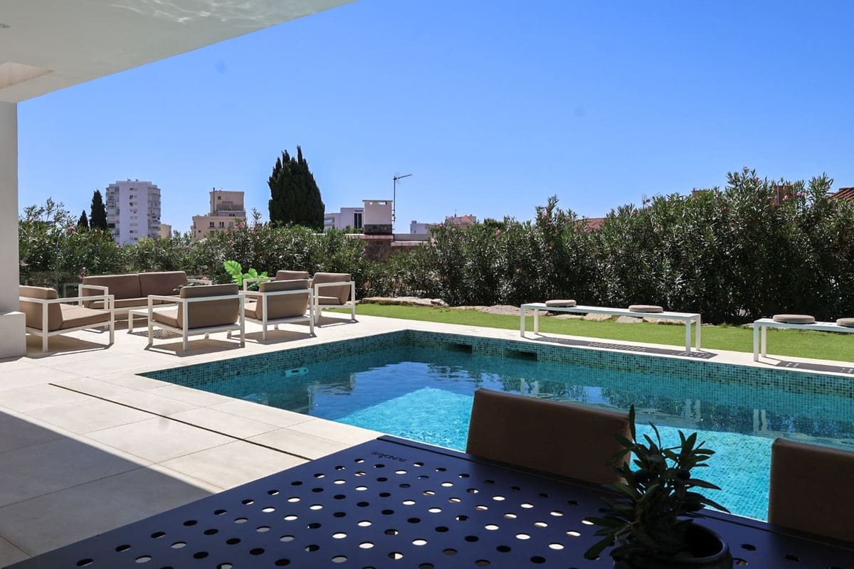 6 soveværelse Villa til salg i Benalmadena - € 2.350.000 (Ref: 9080778)