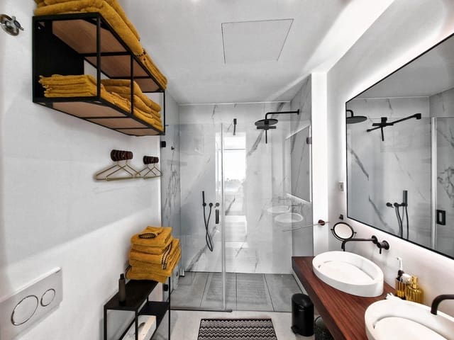 Apartamento de 4 habitaciones en Marbella en venta con garaje - 2.695.000 € (Ref: 9080779)