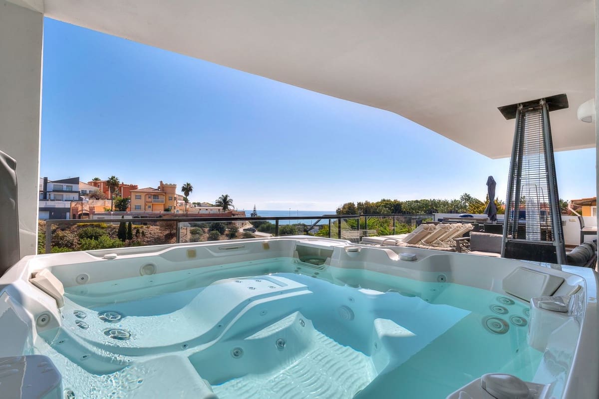 Chalet de 6 habitaciones en Mijas en venta con garaje - 1.625.000 € (Ref: 9080780)