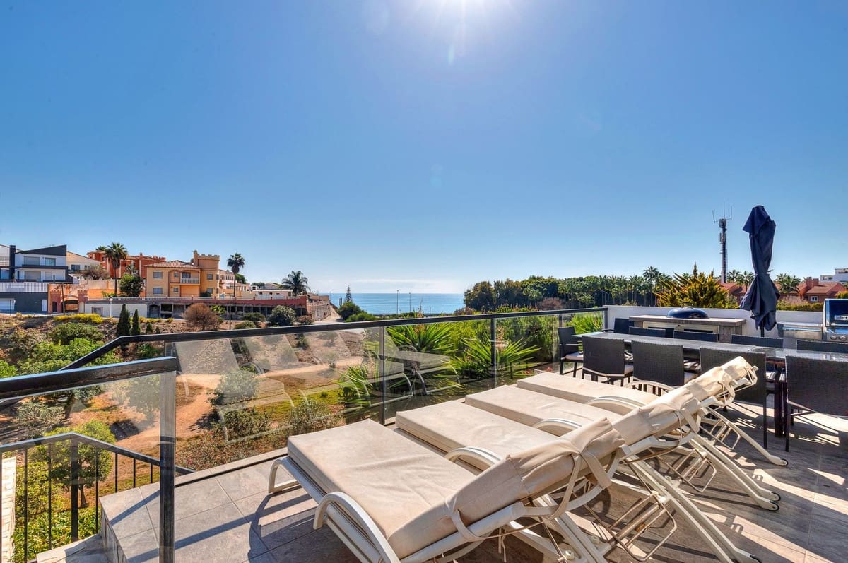 Chalet de 6 habitaciones en Mijas en venta con garaje - 1.625.000 € (Ref: 9080780)