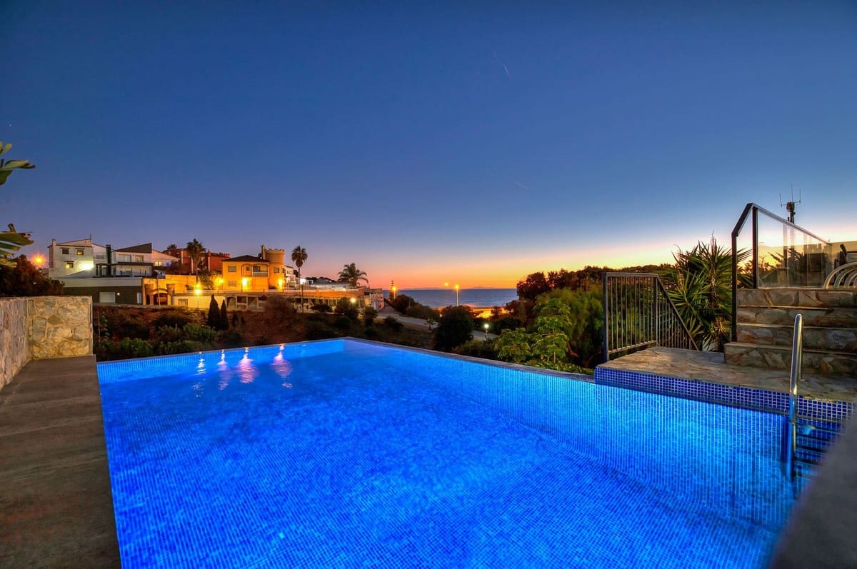 Chalet de 6 habitaciones en Mijas en venta con garaje - 1.625.000 € (Ref: 9080780)