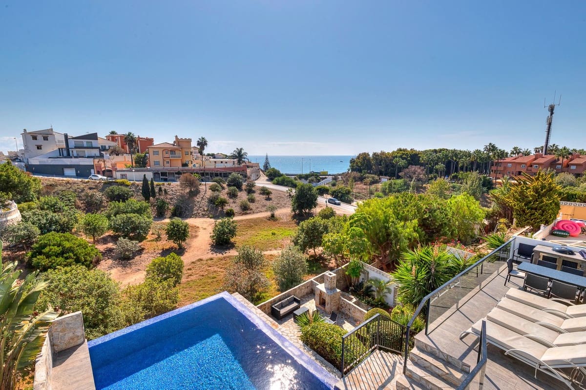 Chalet de 6 habitaciones en Mijas en venta con garaje - 1.625.000 € (Ref: 9080780)