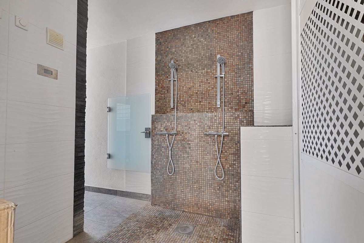 Chalet de 6 habitaciones en Mijas en venta con garaje - 1.625.000 € (Ref: 9080780)