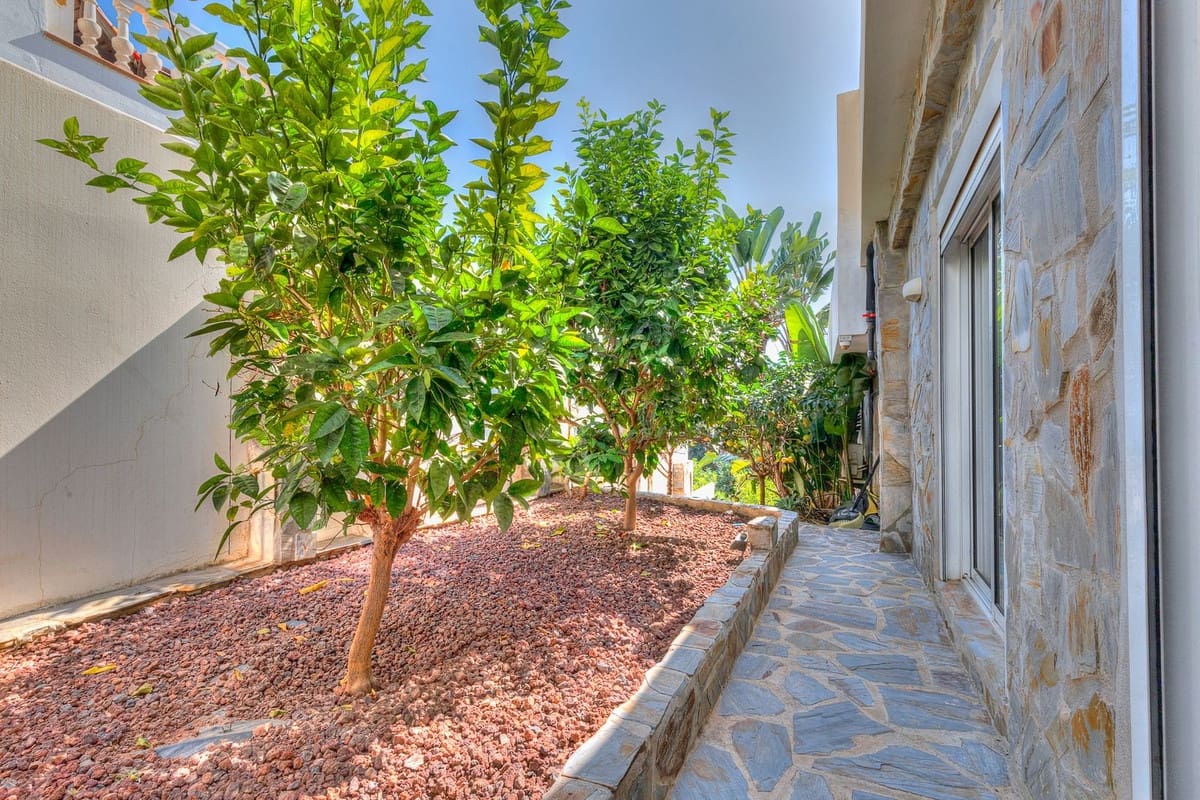 Chalet de 6 habitaciones en Mijas en venta con garaje - 1.625.000 € (Ref: 9080780)