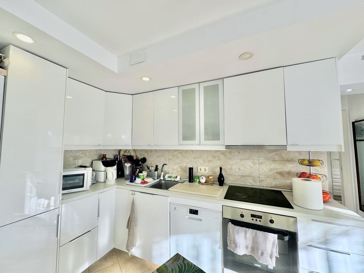 3 soveværelse Lejlighed til salg i Manilva - € 249.000 (Ref: 9080783)