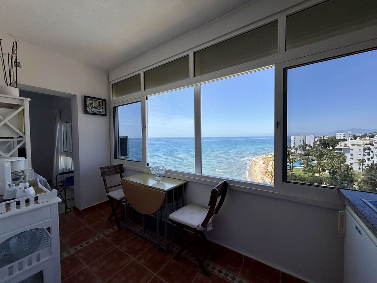 1 bedroom Apartment for sale in Calahonda - € 239,000 (Ref: 9080785)