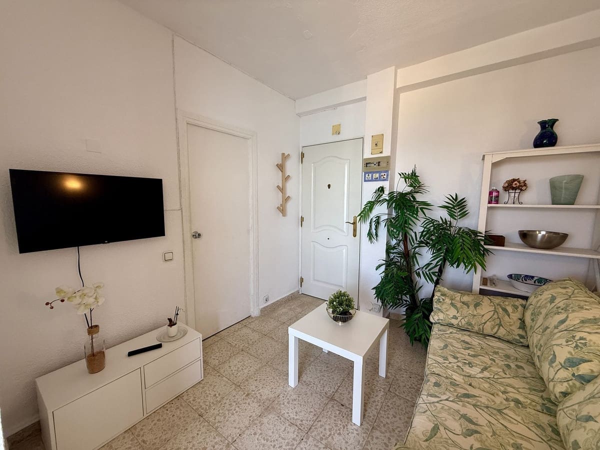 1 bedroom Apartment for sale in Calahonda - € 239,000 (Ref: 9080785)