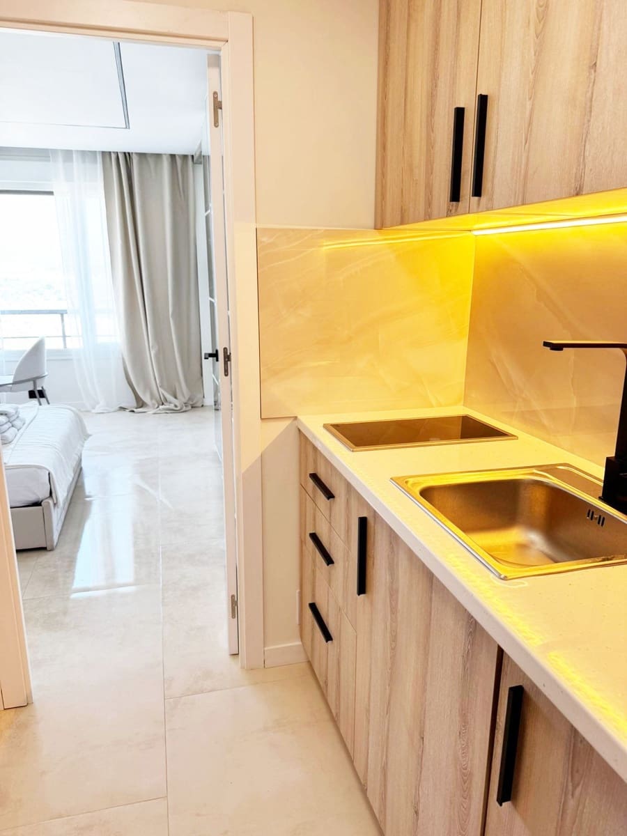 Apartamento de 1 habitación en Nueva Andalucia en venta - 249.000 € (Ref: 9080786)