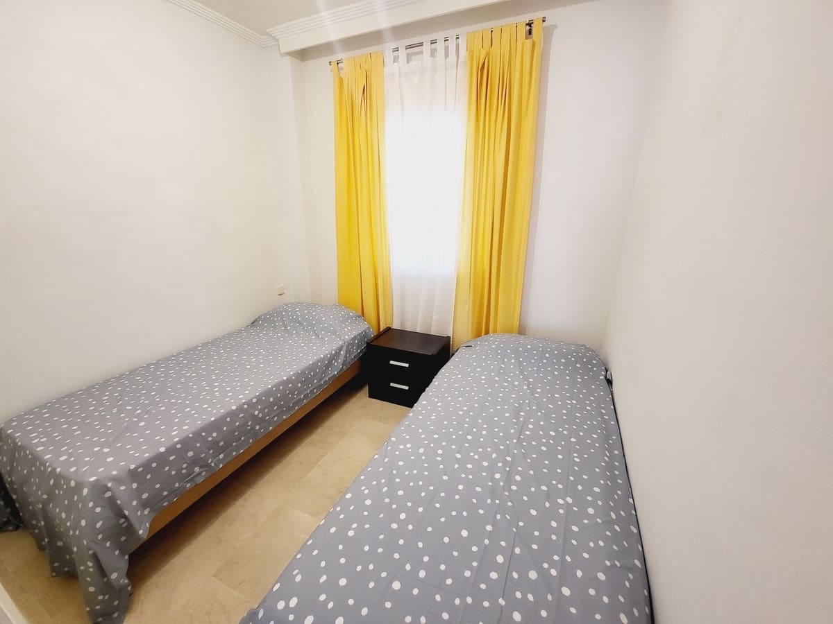 Apartamento de 2 habitaciones en La Cala de Mijas en venta - 240.000 € (Ref: 9080791)