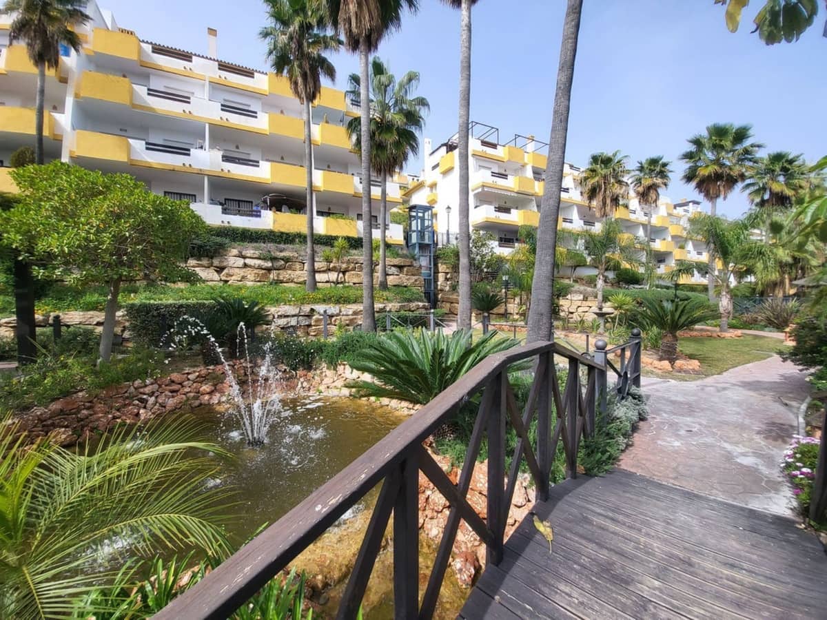 Apartamento de 2 habitaciones en La Cala de Mijas en venta - 240.000 € (Ref: 9080791)