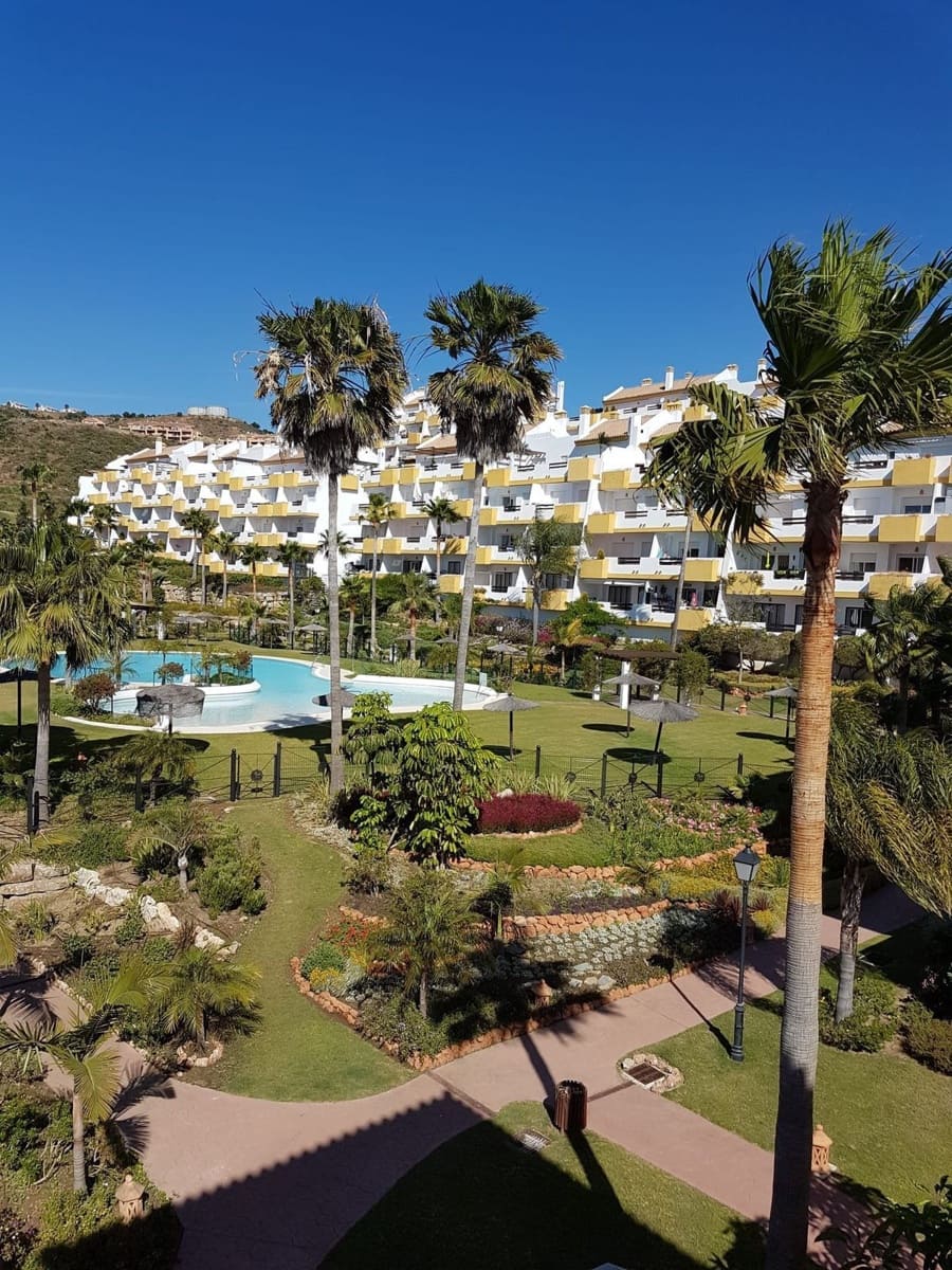 Apartamento de 2 habitaciones en La Cala de Mijas en venta - 240.000 € (Ref: 9080791)
