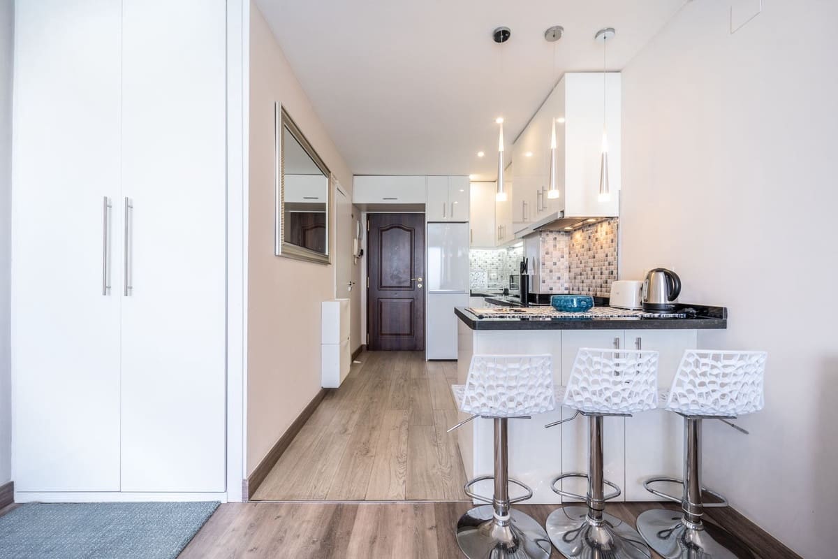 Lejlighed til salg i Benalmadena - € 240.000 (Ref: 9080792)