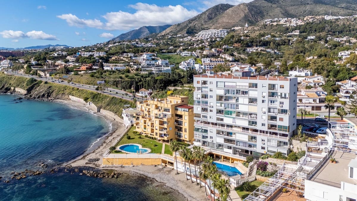 Lejlighed til salg i Benalmadena - € 240.000 (Ref: 9080792)
