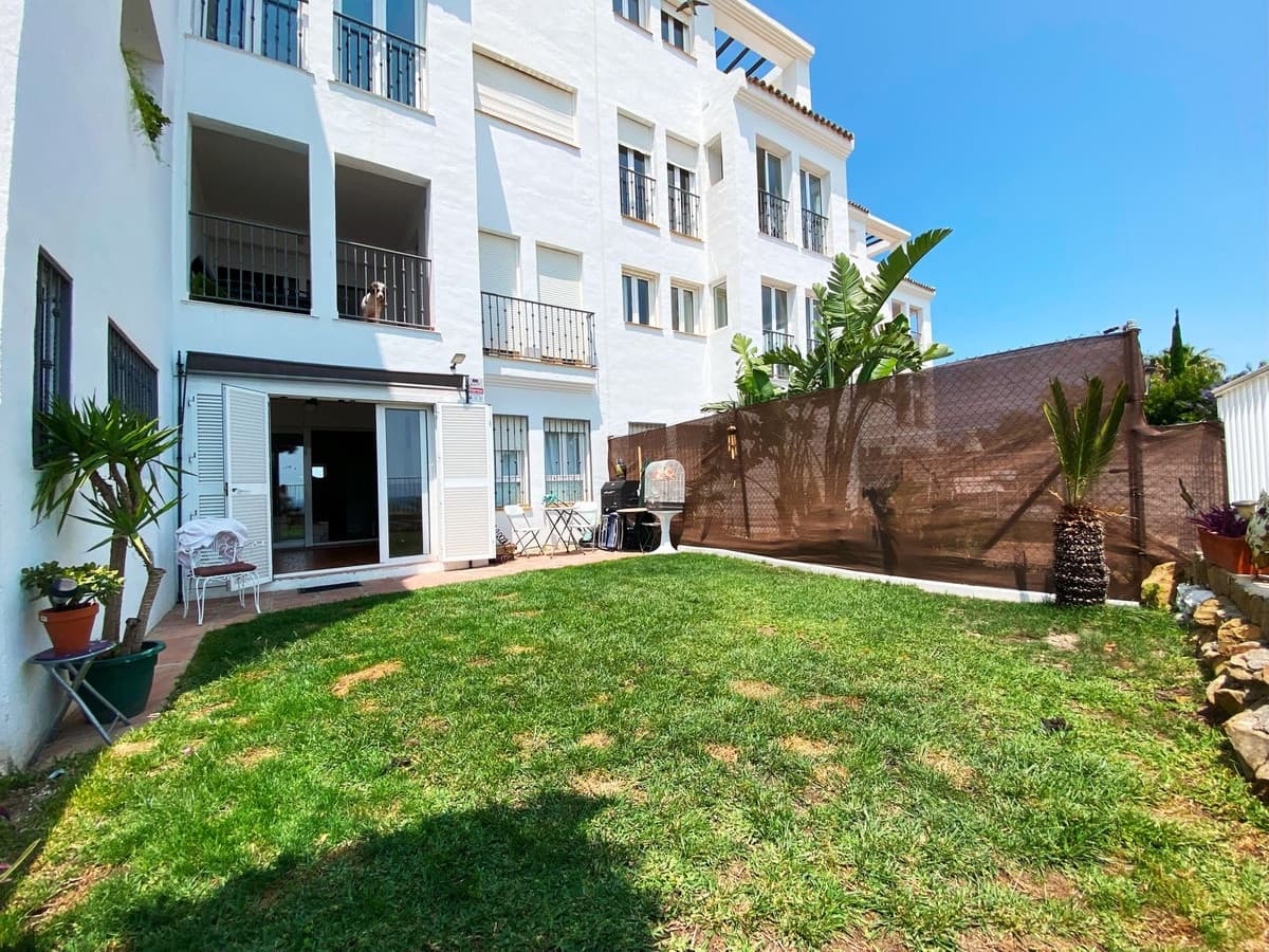 2 soveværelse Lejlighed til salg i Manilva - € 239.000 (Ref: 9080794)