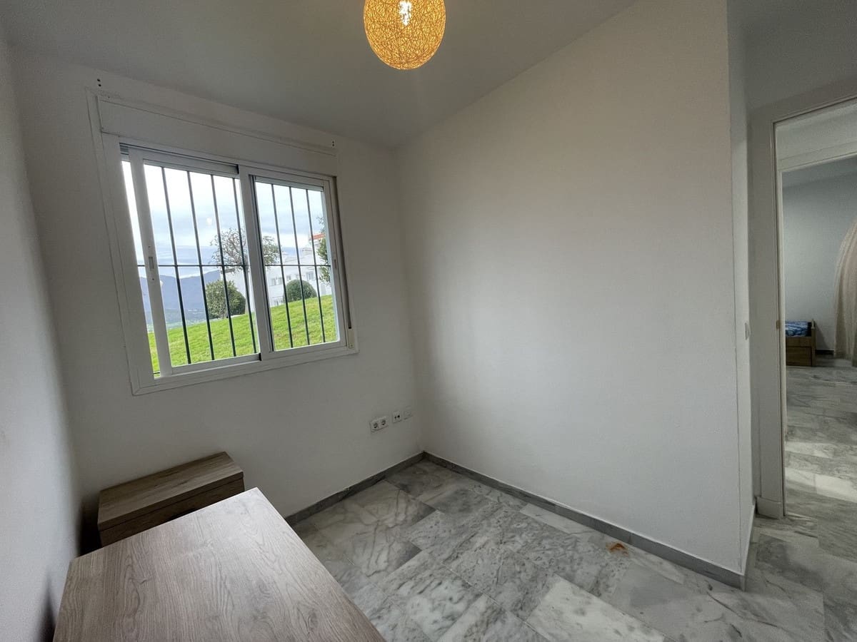 3 soveværelse Lejlighed til salg i Casares med garage - € 234.900 (Ref: 9080799)