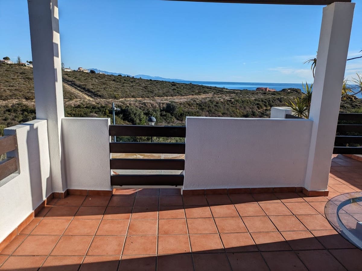 2 slaapkamer Appartement te koop in Manilva - € 233.000 (Ref: 9080801)