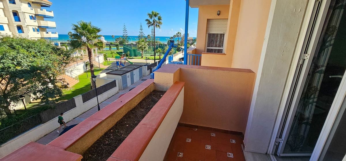 3 sypialnia Apartament na sprzedaż w San Luis de Sabinillas - 230 000 € (Ref: 9080805)