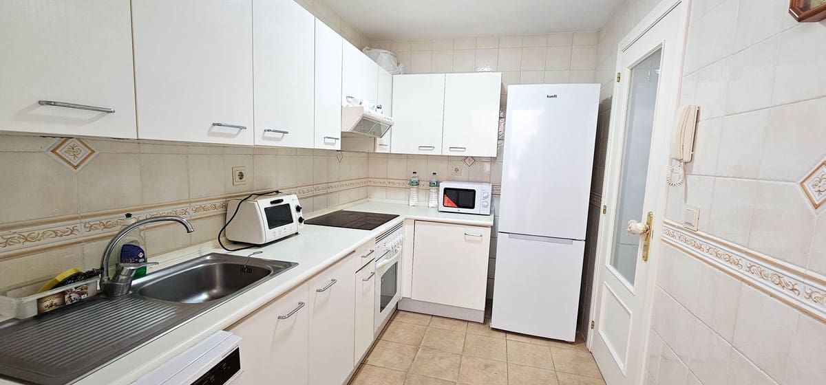 3 sypialnia Apartament na sprzedaż w San Luis de Sabinillas - 230 000 € (Ref: 9080805)